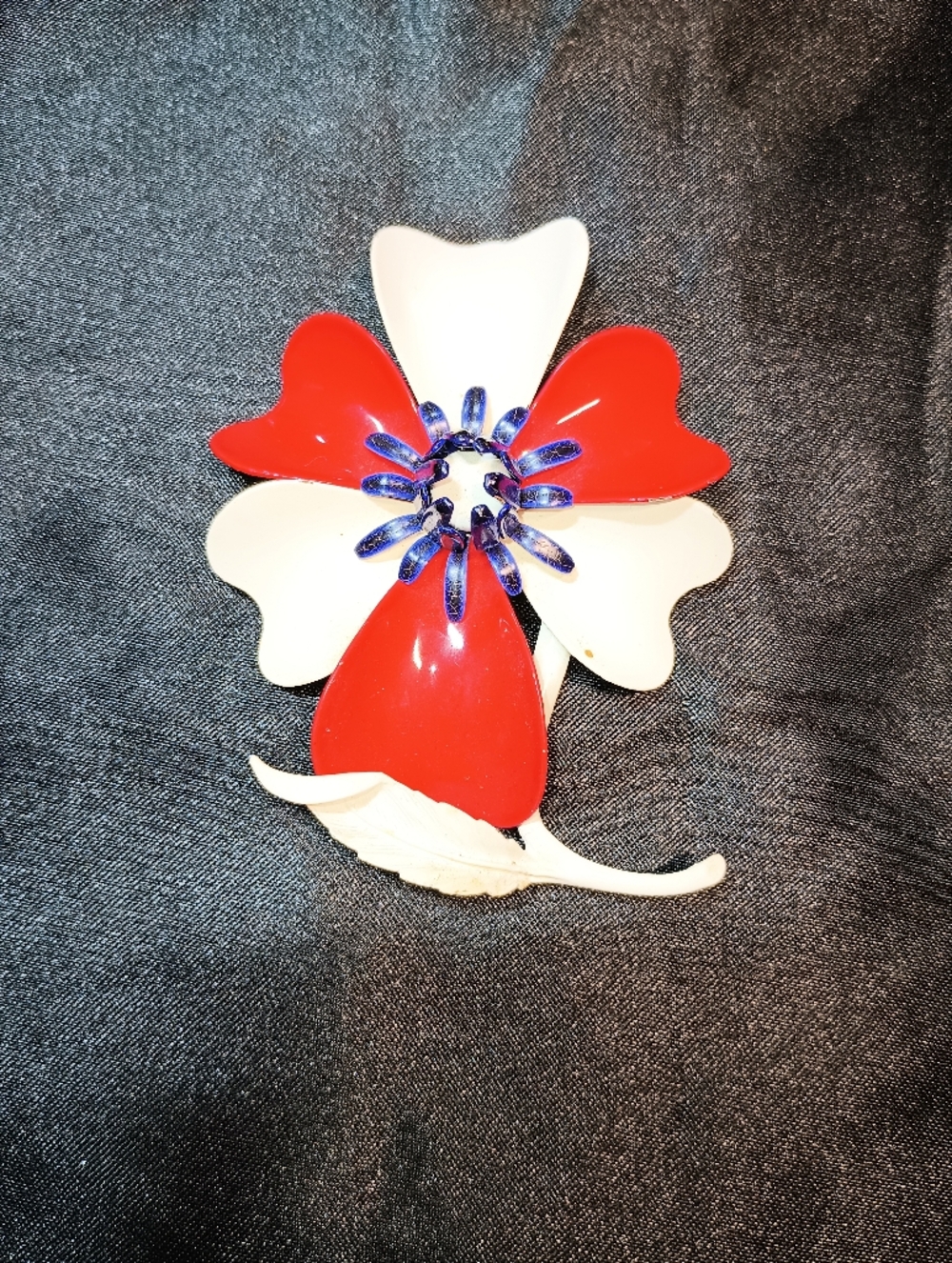 Vintage Enamel Flower Brooch. Red, White & Blue
